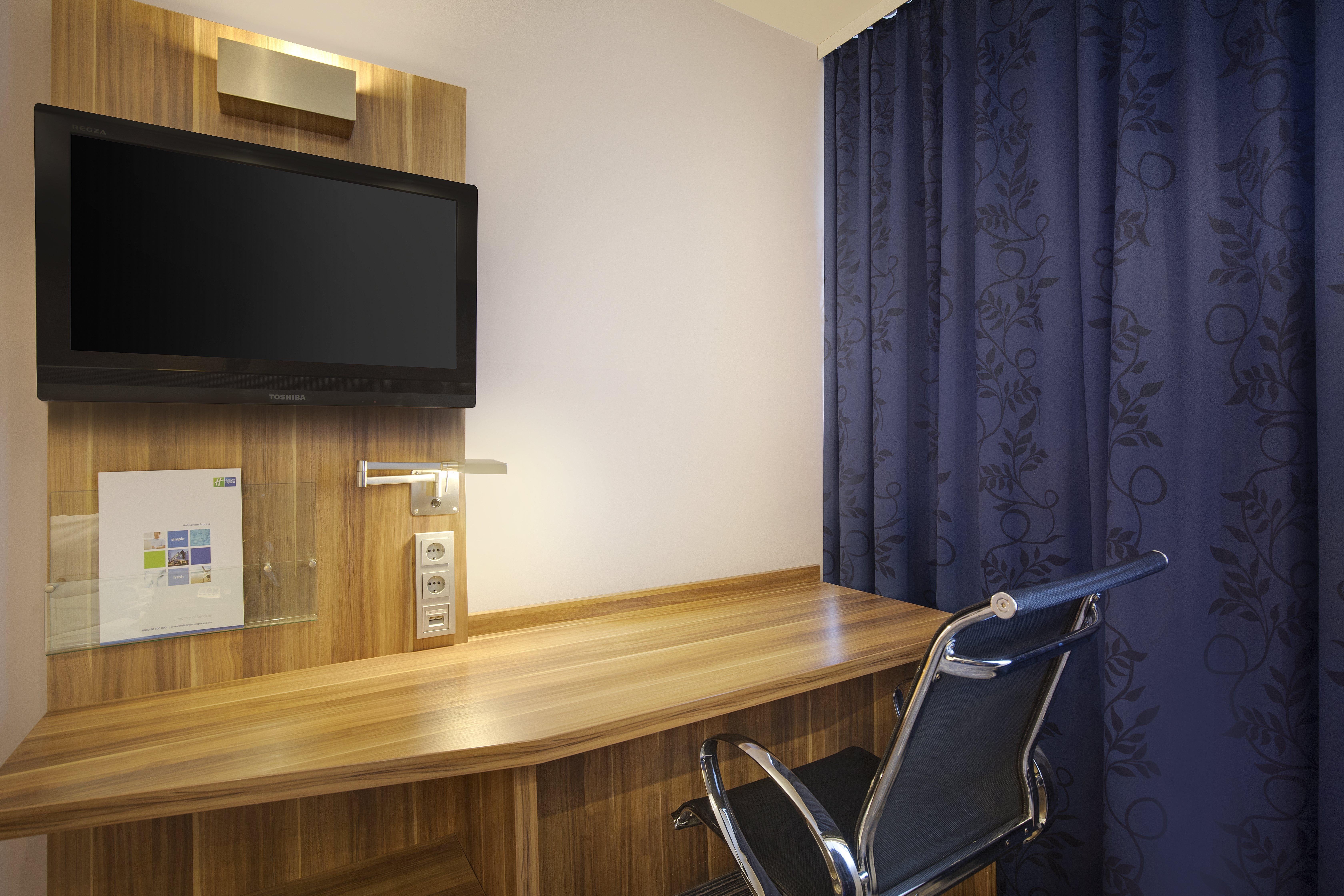 Premier Inn Hamburg City Alster Zewnętrze zdjęcie